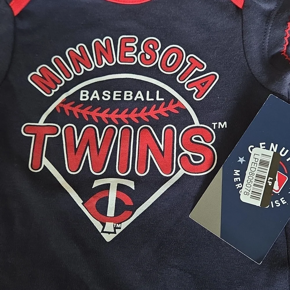 Minnesota Twins Baby 3-6M NWT Navy Bodysuits 2Pc Baseball MLB